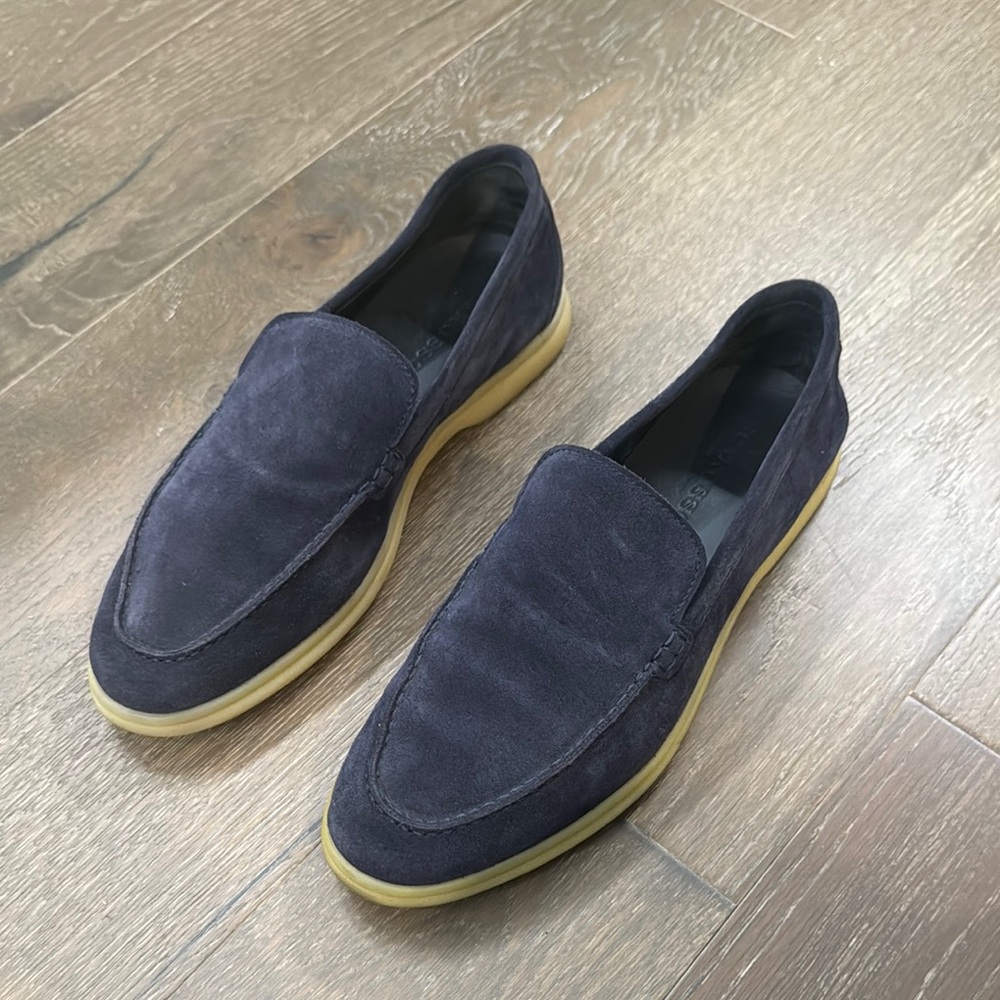 Navy suede Suede Loafers from Scarosso. Size EU 39.5.
